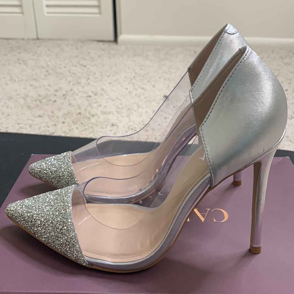 BRAND NEW CARVELA OCCASION COURT HEELS FROM SELFRIDGES. SIZE EU 37